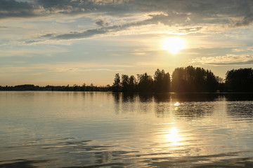 Obraz premium landscape with the image of the sunset over the lake Valdai