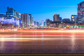 Fototapeta premium SEOUL, KOREA - February 10, 2016: Seoul Cityscape in downtown and skyscraper , South Korea.