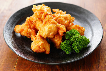 鶏ムネ肉の塩から揚げ