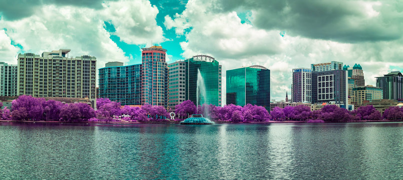 Panoramic of Lake Eola in Downtown Orlando, Florida