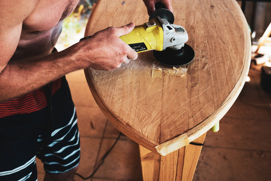 Making a wooden surfboard