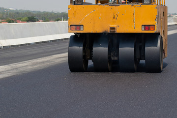 Vibratory Roller Compactor is a machine used to compress asphalt road surface, Asphalt surface construction