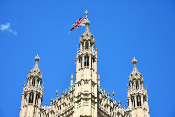 Fototapeta premium Westminster Abbey viewed from Victoria tower gardens, London, UK