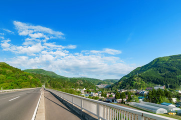 【青森県黒石市】春を迎えた黒石温泉郷と浅瀬石川ダム