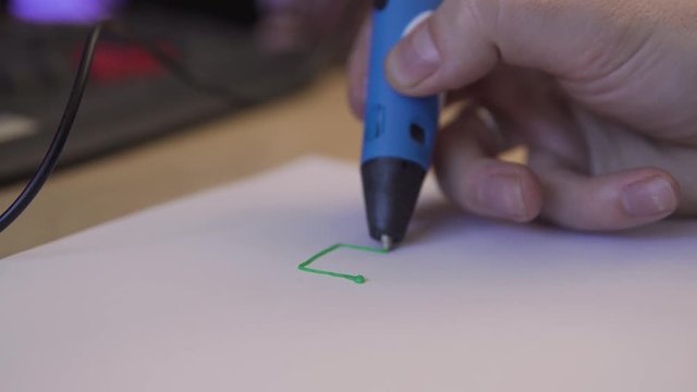 Failing at drawing with 3d pen printer.