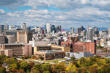 Obraz premium View of Osaka skyline from Osaka Castle on a beautiful day in autumn