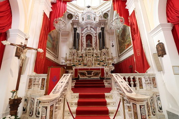 Altare della Chiesa di Sant'Efisio a Cagliari, Sardegna, Italia