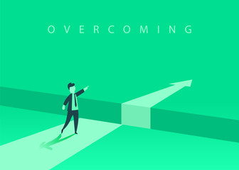 Fototapeta premium Biznesmen stojąc przed przeszkodą, lukę na drodze do sukcesu, biznesową koncepcję rozwiązania problemu. Problemy i pokonywanie przeszkód.