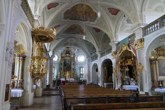 Barocke Innenausstattung Klosterkirche Au am Inn