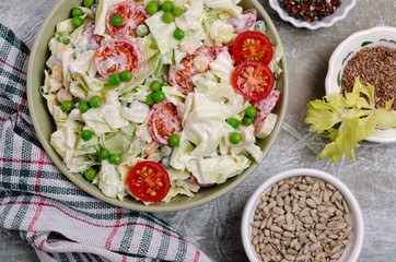 Salad of raw vegetables