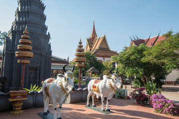 CAMBODIA SIEM REAP WAT PROHM ROTH