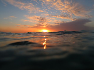 Atardecer en el mar
