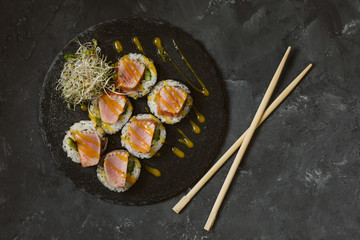 sushi with tuna 