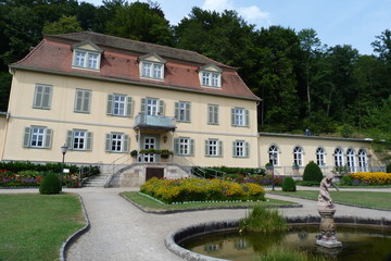 Fototapeta na wymiar Barocker Fürstenhof im Staatsbad Brückenau