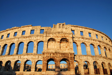 Fototapeta premium outside view of the amphitheater in Pula, Croatia, one of the largest ancient theaters in europe