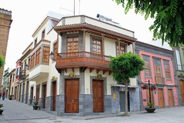 Naklejka premium Holzbalkone in Teror, Gran Canaria