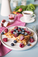pancakes with fresh berries
