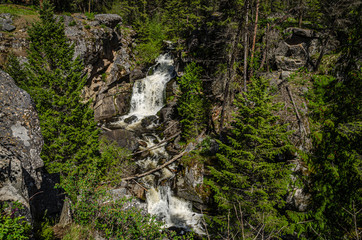 Obraz premium Crystal Falls In The Little Pend Oreille National Wildlife Refuge.