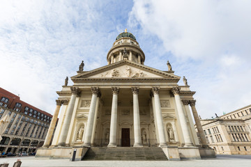 Obraz premium Neue Kirche (Deutscher Dom, German Church or German Cathedral) in Berlin, Germany, at the Gendarmenmarkt Square in Berlin, Germany, at day.
