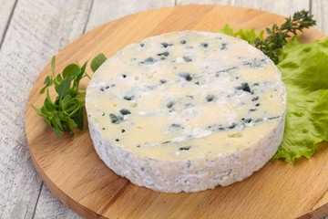 Round blue cheese
