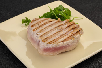 Grilled tuna steak