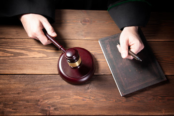 gavel,agreement,attorney,auction,auctions,authority,book,business,closeup,constitution,court,courthouse,courtroom,criminal,defendant,detective magnifying glass,detectives,gavel,glass,hammer,innocence,