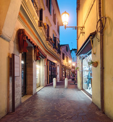 Fototapeta na wymiar Colorfull street in the centre of Treviso.