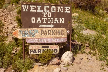 Outdoor-Kissen Rustic welcome sign for the popular tourist town of Oatman Arizona. on Route 66 © Wayne Stadler Photo