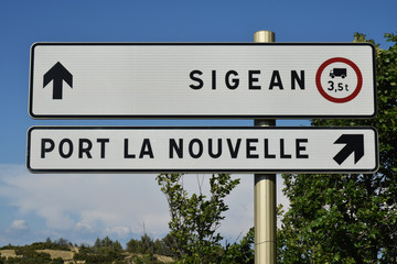 Fototapeta premium Panneaux Sigean, Port-la-Nouvelle, Aude, Occitanie