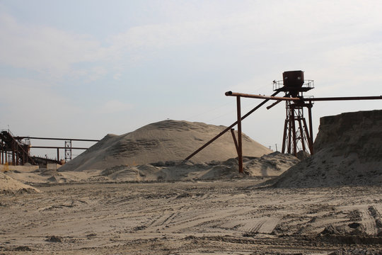 Sand quarry plant sand mining company the sand through a basic workflow with
