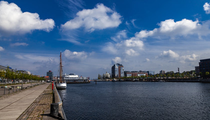 Obraz premium Kiel Hörn Skyline Panorama Kai-City
