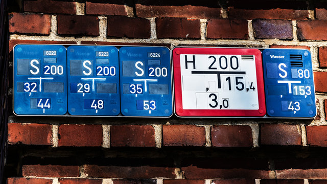 Wasserversorgung Hinweisschilder