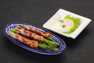 Asparagus with bacon