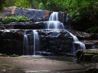 Obraz premium waterfall in the forest