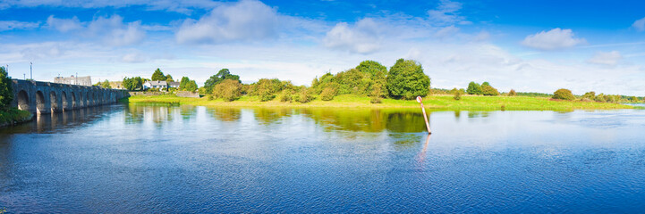 Shannonbridge city with the stone bridge (Europe - Ireland)