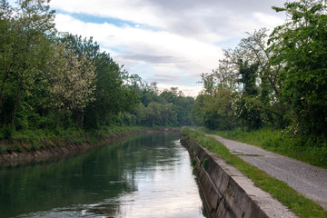 Fototapeta na wymiar Canal Naviglio Martesana near the town of Canonica d'Adda in north Italy.