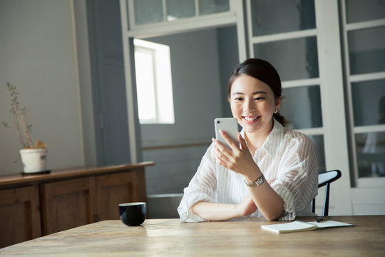 23 Best ひじをつく Images Stock Photos Vectors Adobe Stock 23 Best ひじをつく Images Stock Photos Vectors Adobe Stock