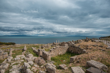 Fototapeta na wymiar the roman ruins of Tharros in front of the mediterranean sea, Sardinia, Italy 