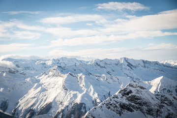 Fototapeta na wymiar Skigebiet Zell am See, Kaprun und Kitzsteinhorn