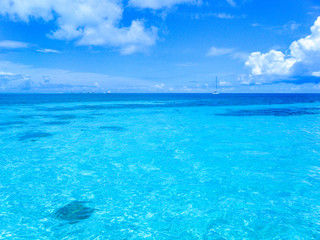 夏の海　沖縄