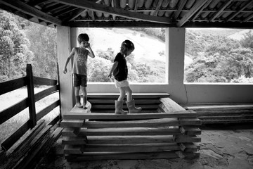 kids playing 