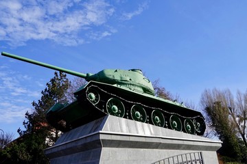 Panzer am Sowjetischen Ehrenmal in Breslau (Wrocław)