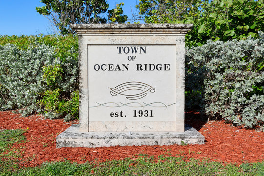 Ocean Ridge, Florida, Sign