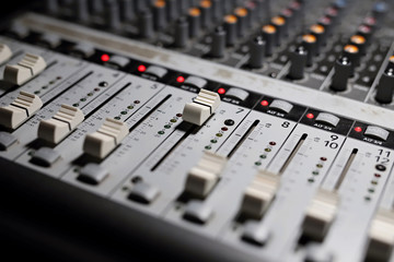 mixing console