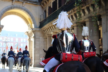 entrando a la plaza guardia