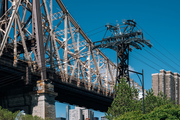 Queensboro bridge and tramway of Manhattan midtown from Roosevelt Island