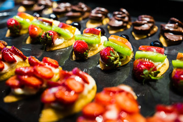 cupcakes fruit tops macro