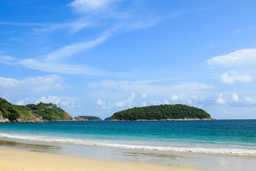 Fototapeta na wymiar View of Nai Harn Beach in Phuket ,Thailand.