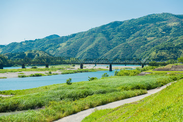 Naklejka premium 仁淀川土手