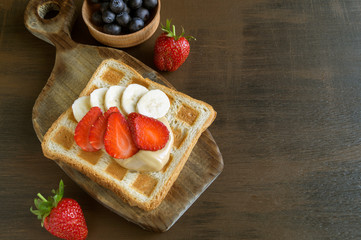 Fried toast with peanut butter and berries.